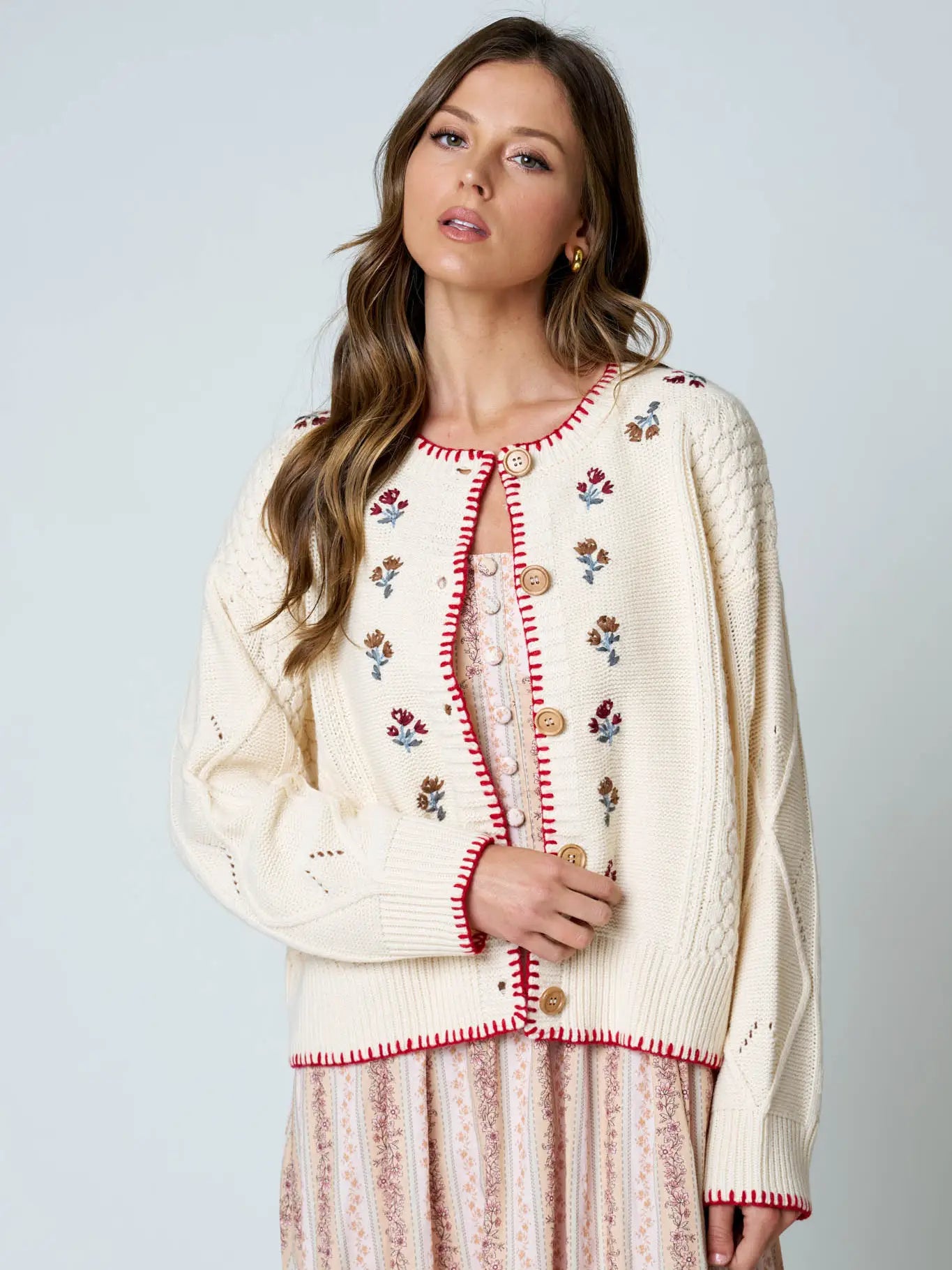 Floral Embroidery Contrast Stitch Knit Cardigan-Cream